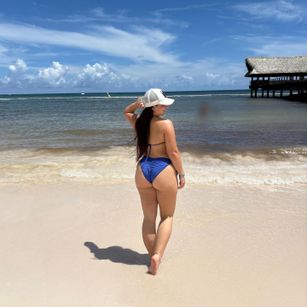 Model - Mia_fox3 heels