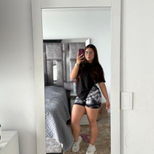 Model - Mia_fox3 dildo