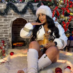 Model - Ashly Ferrer FEMDOM