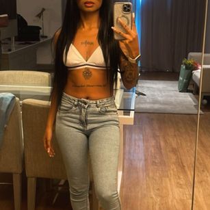 Model - AriannaSantos deepthroat