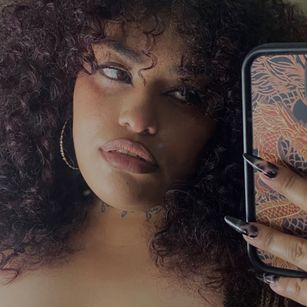 Model - scarlett latina