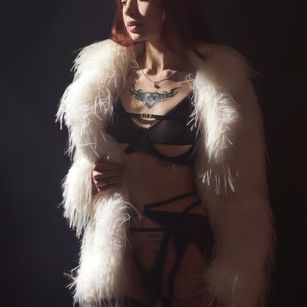 Model - Nina dirtytalk