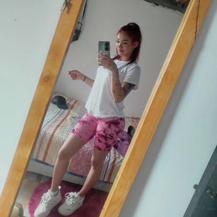 Model - SashaHans bigtits