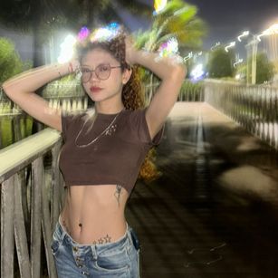 Model - Birdie_0 squirt