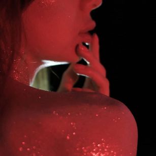 Model - Lady Biscuit heels