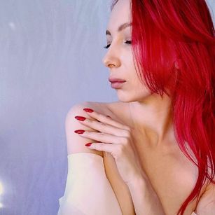 Model - Lady Biscuit taboo