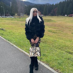 Model - VanesaTop Joi