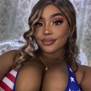 Model - Tianah Glow Roleplay