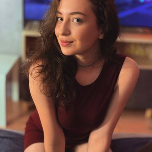 Model - Scarlet toys