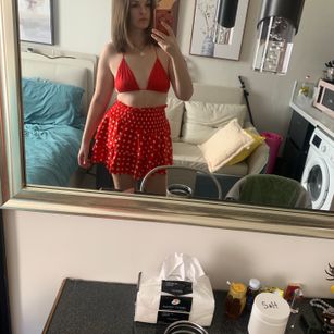 Model - Sabrina feet