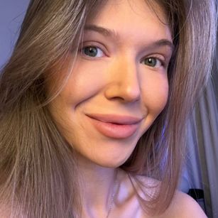 Model - Vivian Evans roleplay