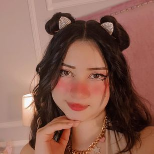 Model - Martina Wolf toy