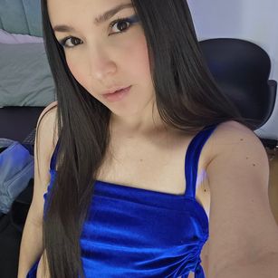 Model - VioletteStarr pantyhose