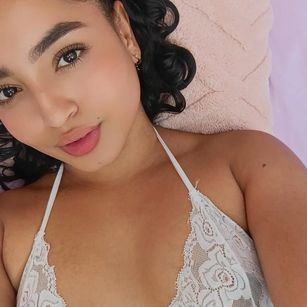 Model - Emma Thompson feet