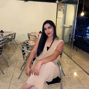 Model - KaiaCollins latina