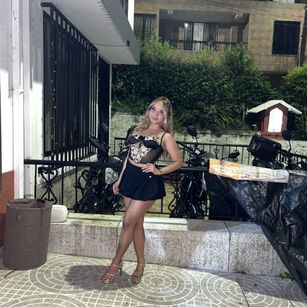 Model - MelanieRoah fetish