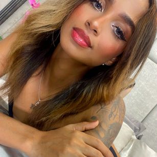 Model - AriannaSantos fetish