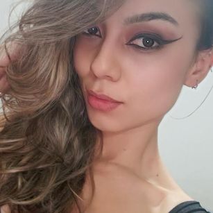 Model - GreisyWilliams tacones