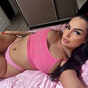 Model - Roberta Lopez mistress