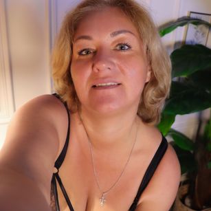 Model - JenniferLight BBW