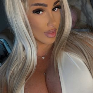 Model - TanyaMonroe bigtits