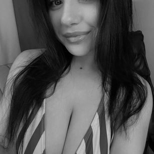 Model - Jenna bigass