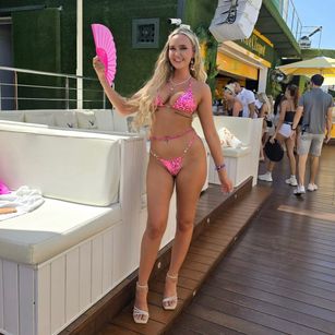 Model - English Angelica sissy