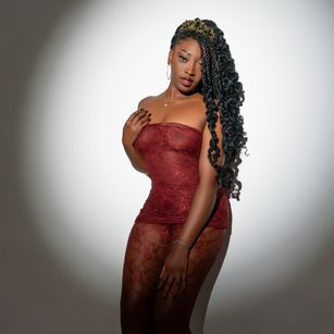 Model - YalianaGuzman pussy