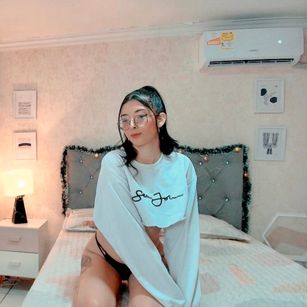 Model - Brooklove_doll cosplay