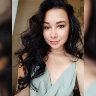 Model - Your dream browneyed