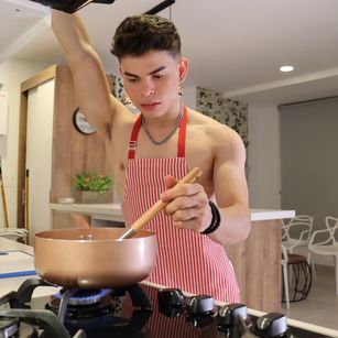 Model - alejoo_twink armpits