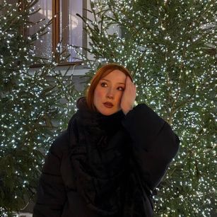 Model - CorosiaBlum canada