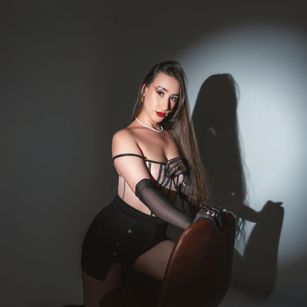 Model - CatalinaThompson toys