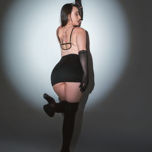 Model - CatalinaThompson toys