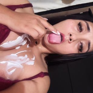 Model - AmaliaDalton anal