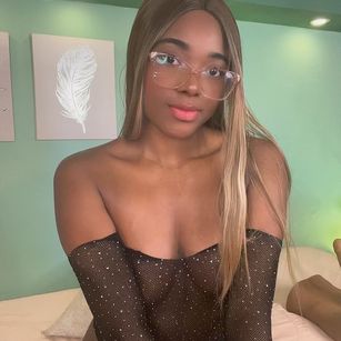 Model - Taylor Vidal slim