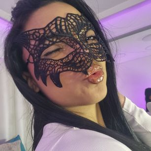 Model - Aria Bell pussy