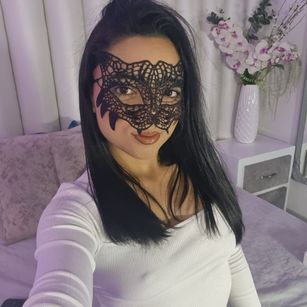 Model - Aria Bell teen