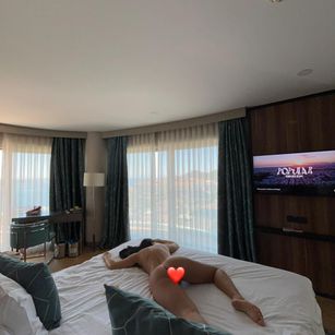 Model - SelennaX squirt