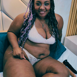 Model - EmmaBrant dildo