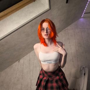 Model - ElizabethHarpper skinny