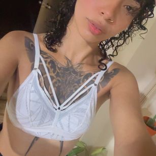 Model - SilvanaOwen FEMDOM