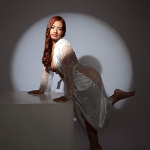 Model - Victoria Ferro ass