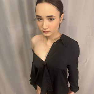 Model - Lilly Of The Valley dildo