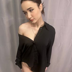 Model - Lilly Of The Valley masturbation