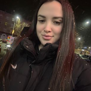 Model - Olechka curvy