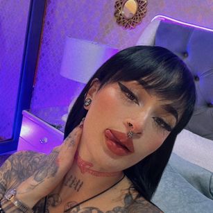 Model - Madisson Paytonh toys