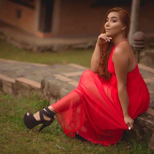 Model - Hayley Marshall cum