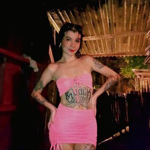 Model - Hanni Masson JOI