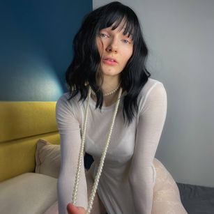 Model - Lilli_flower cumshow